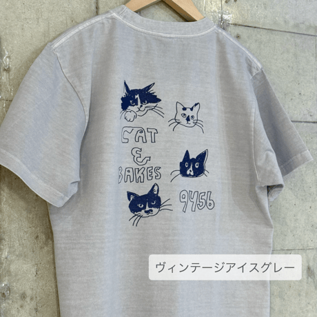 【NEW】9456猫4匹 Tシャツ（バックプリント）