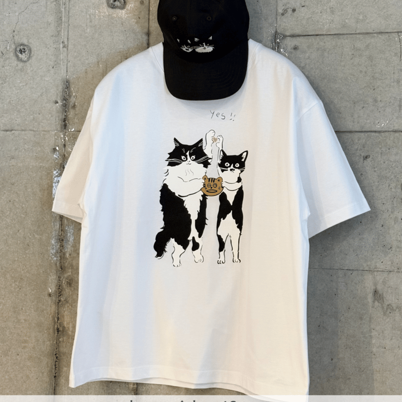 Yes!フォーリンにゃんTee (前後プリント） | CAT & BAKES 9456