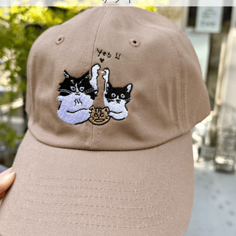 Yes!フォーリンにゃん刺繍キャップ