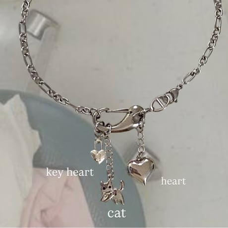 cattyht necklace