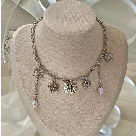 fwfw by necklace