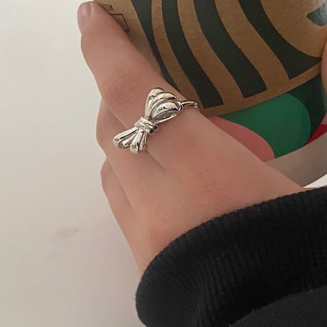 twist ribbon ring