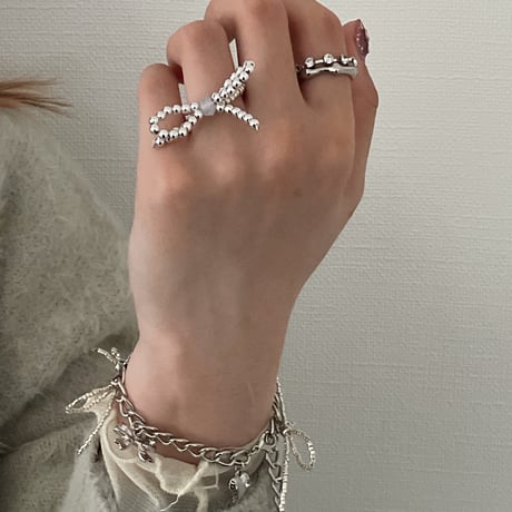 silver ribbon ring