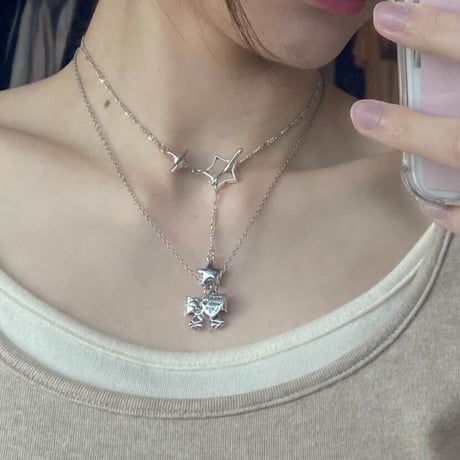 LYY STAR NECKLACE