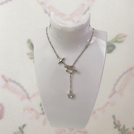 LYY STAR NECKLACE