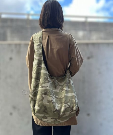 ◆手作りバッグ◆クタッとバッグ［Long］ふんわりショルダーバッグ【迷彩】