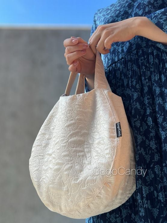 ◇手作りバッグ◇すもmoバッグ［S］まんまるトートバッグ【つやぷく