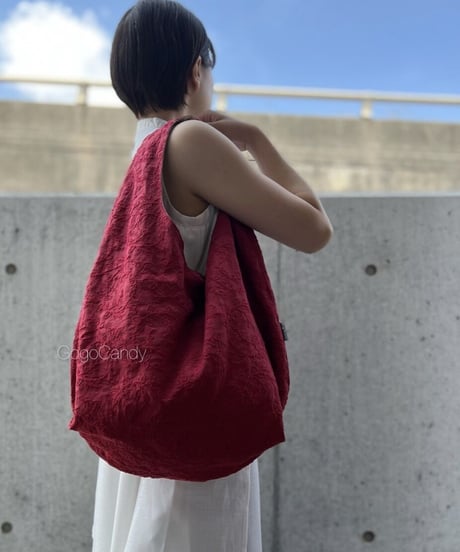 ◆手作りバッグ◆クタッとバッグ［ショート］ふんわり肩掛けバッグ【リーフステッチ】レッド