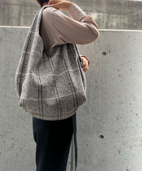 ◆手作りバッグ◆クタッとバッグ［ショート］ふんわり肩掛けバッグ【ショコラ】