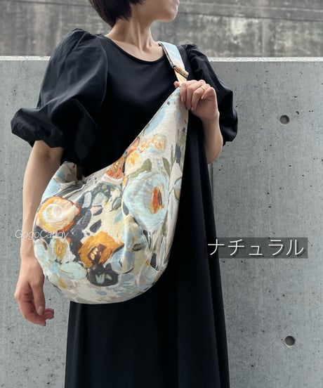 ◆手作りバッグ◆ポンバッグ/ショルダーバッグ・ボディーバッグ【ペイントフラワー】