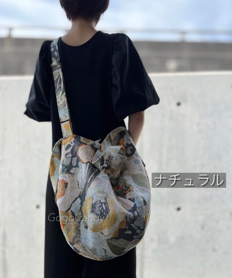 ◆手作りバッグ◆ひねりもちバッグ/2way・トートバッグ・ショルダーバッグ【ペイントフラワー】