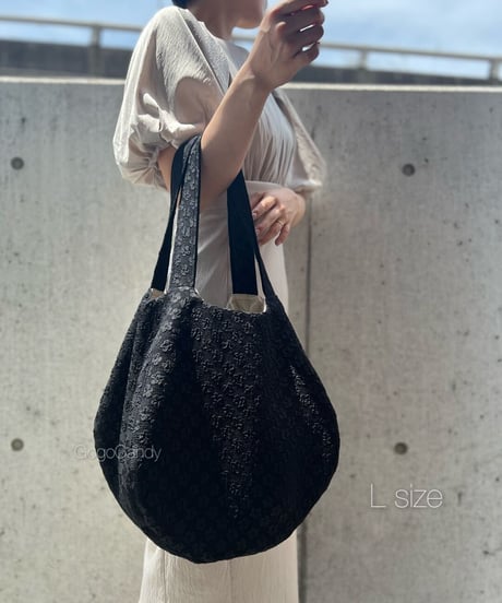 ◆手作りバッグ◆すもmoバッグ［Ｌ］まんまるトートバッグ【ぷくぷくフラワー】
