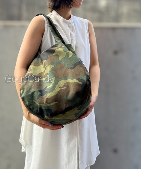 ◆手作りバッグ◆すもmoバッグ［Ｌ］まんまるトートバッグ【迷彩】