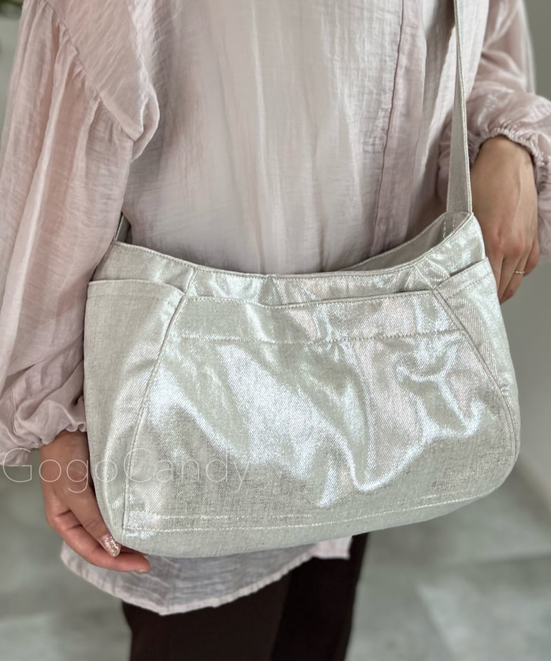 GogoCandyデニッシュバッグ【シルバーメタリック】ちょいみえポケット付き ◇手作りバッグ◇デニッシュバッグ【シルバーメタリック】ちょい