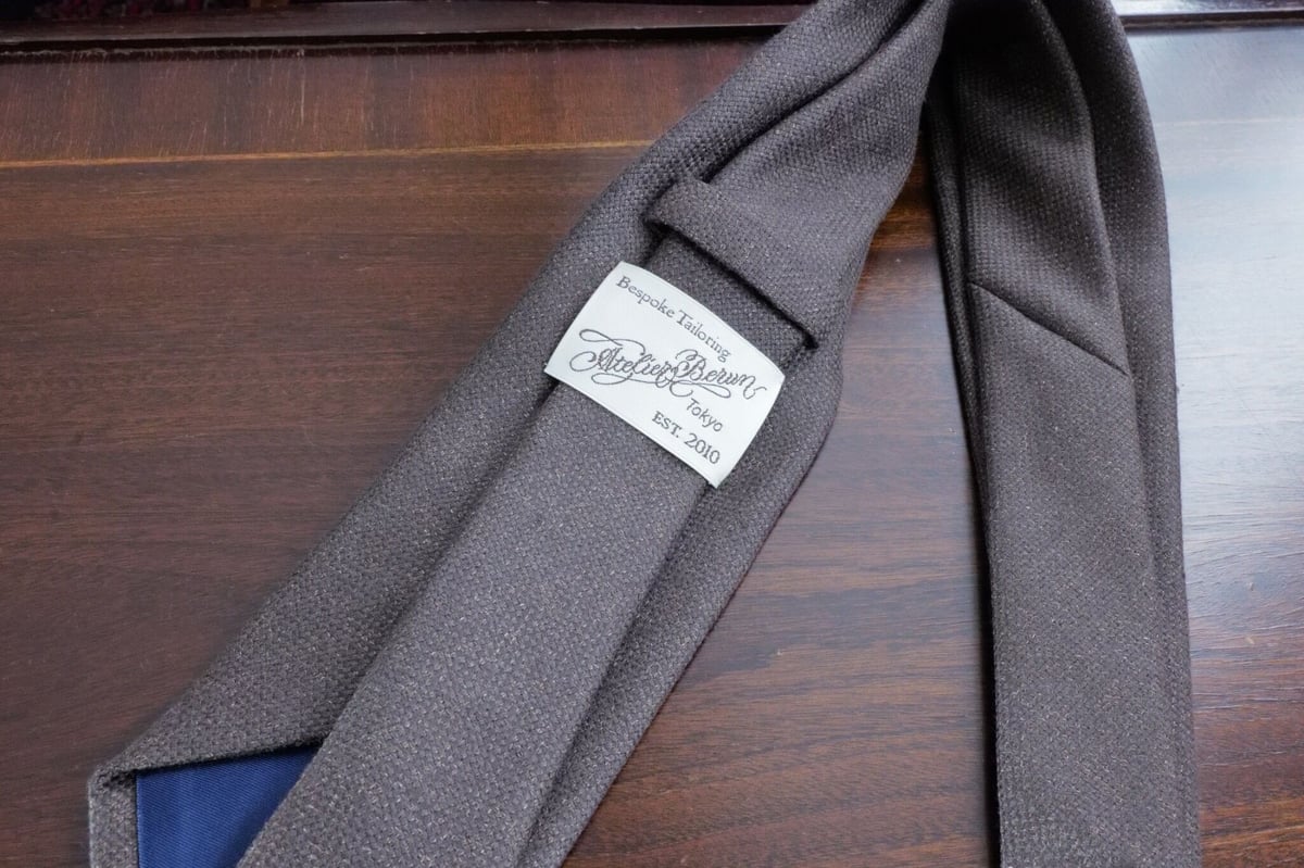 フランクリンミルズ　ウールソリッドネクタイ　ブラウン フランクリンミルズウールソリッドネクタイブラウン