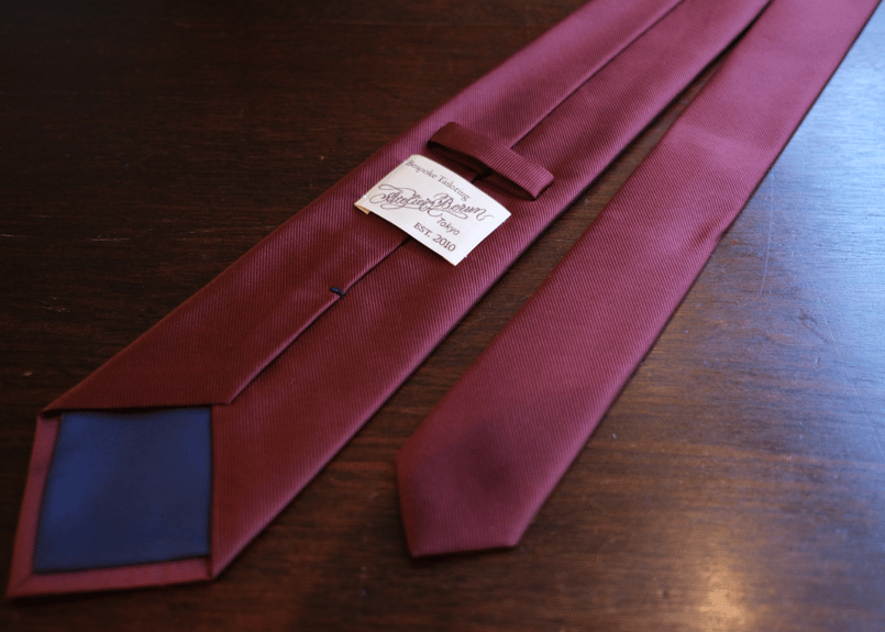 未使用　タイユアタイ　セッテピエゲ　ソリッド　ネクタイ　ボルドー 未使用 タイユアタイ セッテピエゲ ソリッド ネクタイ ボルドー