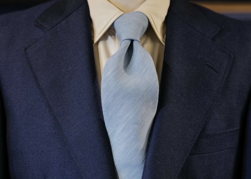 モヘアリネン スカイブルー ネクタイ | Atelier BERUN