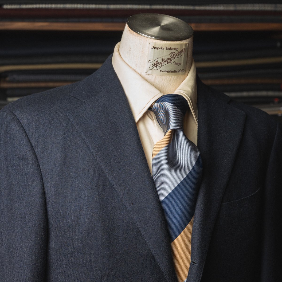 ネイビー・スカイブルー・ベージュ レジメンタルタイ | Atelier BERUN