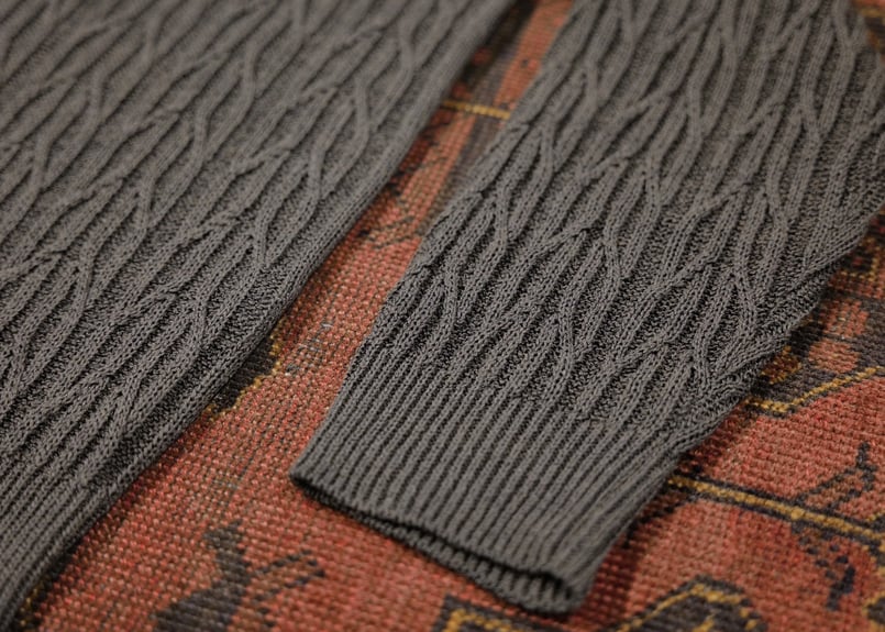 美品【ヨリ】ファンシーへムケーブルカーデ ニット　カーディガン グレー yori ファンシーヘムケーブルカーデ グレー - メルカリ