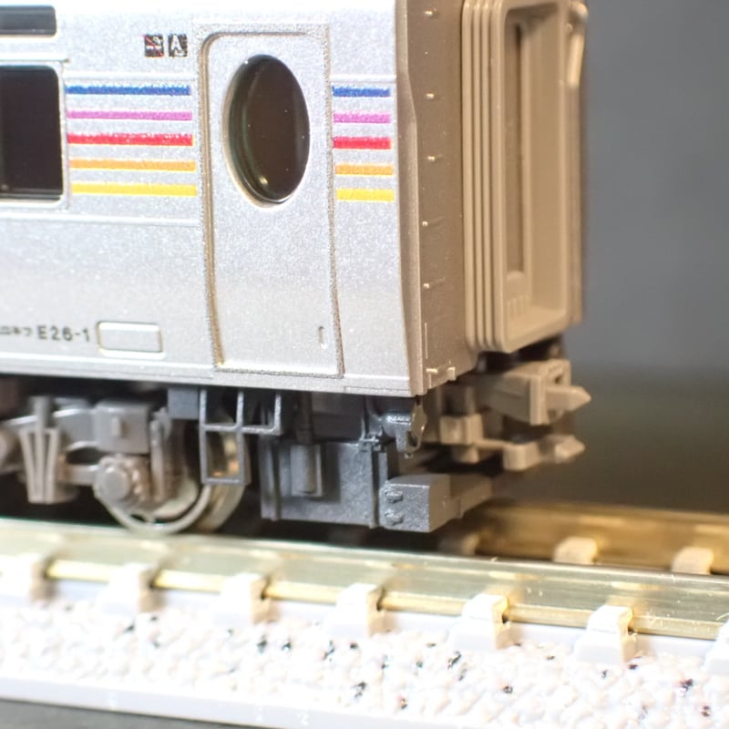 Kタイプ【塗装済み】 E26系カシオペア車端タンク・機器フル編成
