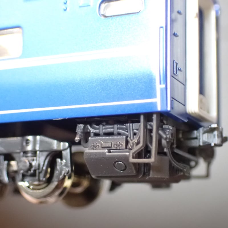 TNタイプ24系北斗星「東日本仕様」耐寒トイレタンク・ドア下ステップ12