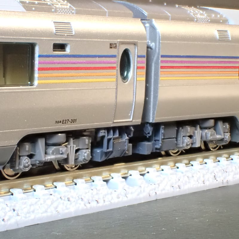 Kタイプ【塗装済み】 E26系カシオペア車端タンク・機器フル編成