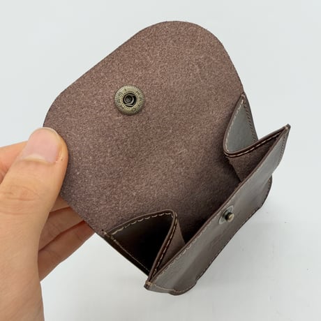 レザーフラップコインケース付二つ折りウォレット（ハンドメイド／コンパクト／裏地付／ギフト対応）