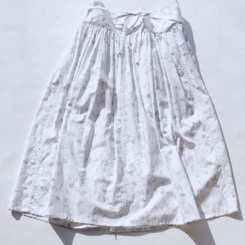 ハンガリースカート(アンティーク花柄) | シロトクロト 