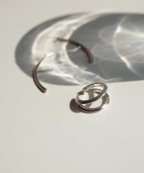 Theo II ear cuff  セオ ツー イヤーカフ