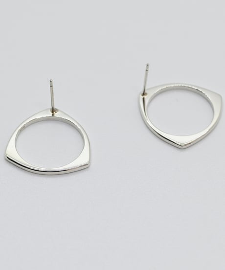 Three earrings / スリー ピアス