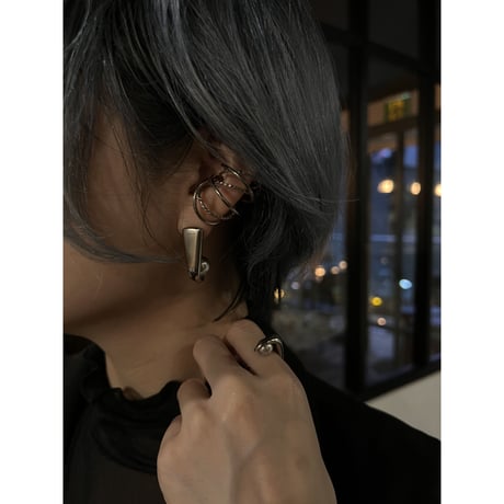 Delphine Charlotte Parmentier Paris | Etemel-EA-003 pierced earrings (Palladium/Gray)
