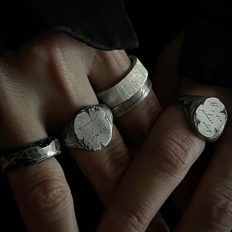TO GARAL Madrid | “Wide Florentine Finish (Night)” Ring