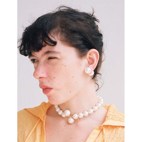 BEATRIZ PALACIOS Madrid | BANDAGE PEARL NECKLACE