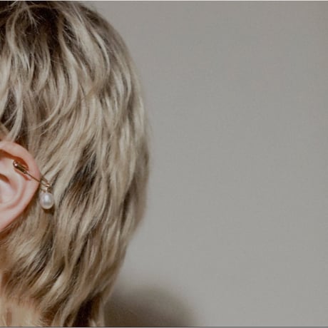 BEATRIZPALACIOS Madrid | PEARLS SAFETY PIN Earrings