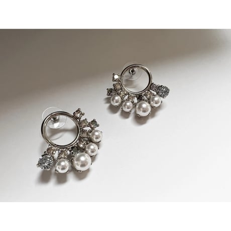 CREZUS Paris : NEBULA Pierced Earrings  ( Crystal / Silver )