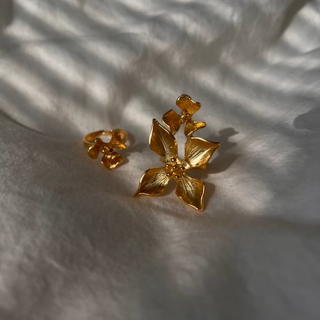 LYNYER London : BLOSSOM RING ( BIG )