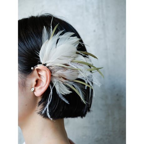 Delphine Charlotte Parmentier Paris | EDEN3 Feather Ear Cuff by one ( White )