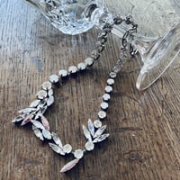 20E42 Necklace  ( White Crystal / Palladium )