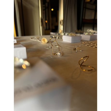BEATRIZPALACIOS Madrid | ARTICULATED PEARLS RING