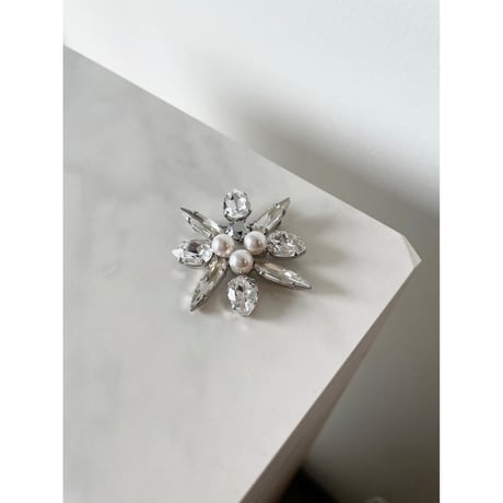 CREZUS Paris | 22H39 Brooch (crystal, silver & pearl)