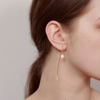 BEATRIZPALACIOS Madrid |  Pearl Wave Earring by one