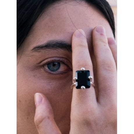 BEATRIZPALACIOS Madrid | BLACK QUEEN RING