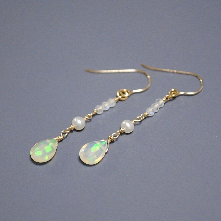 14Kgf天然石 レースのパールとオパールのキラメキとチェーンの揺らぎ