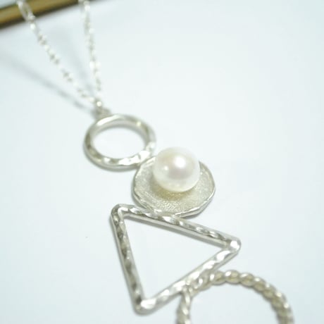丸と三角のネックレス〜silver925〜