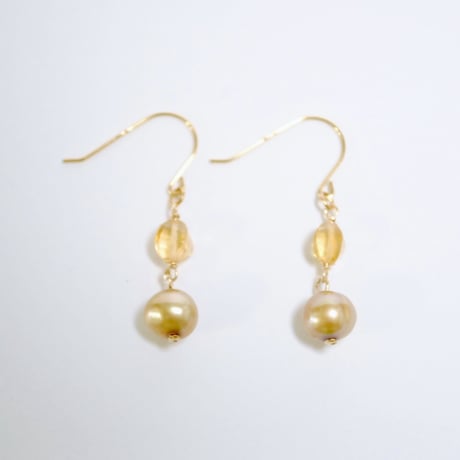 シトリンと淡水パールのピアス〜14kgf〜