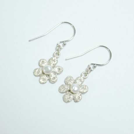 お花のピアス〜silver925〜