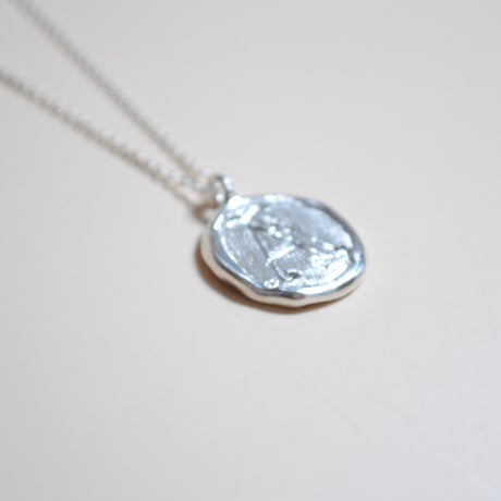 Kettiオリジナルコイン型イニシャルネックレス 〈A〉〜silver925〜