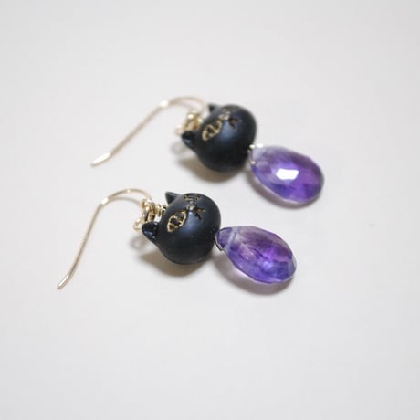 黒猫とアメジストのピアス〜14kgf〜