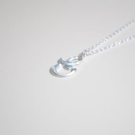 Kettiオリジナルイニシャルネックレス 〈E〉〜silver925〜