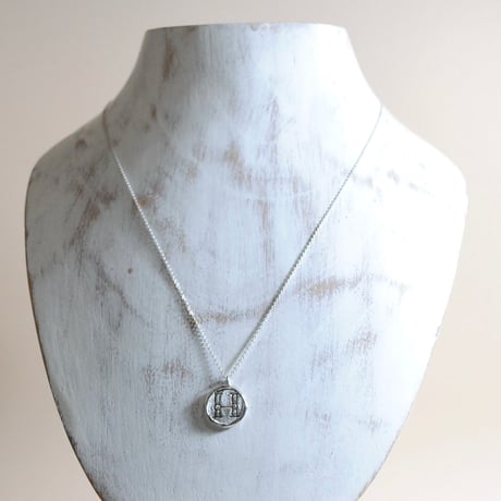 Kettiオリジナルコイン型イニシャルネックレス 〈H〉〜silver925〜